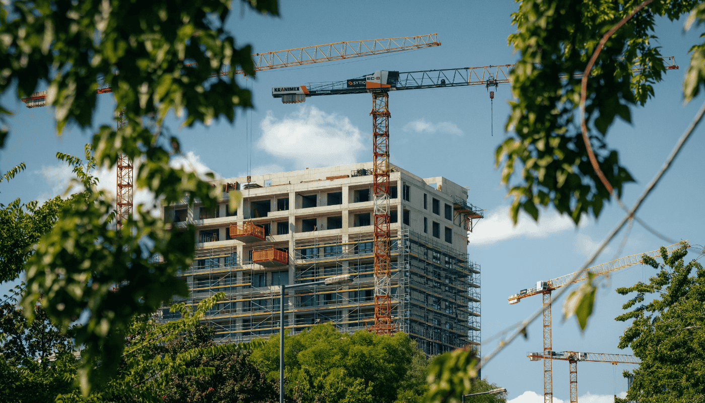 Nieuwbouw appartement waar regenwater opslag hergebruikt wordt in projectbouw